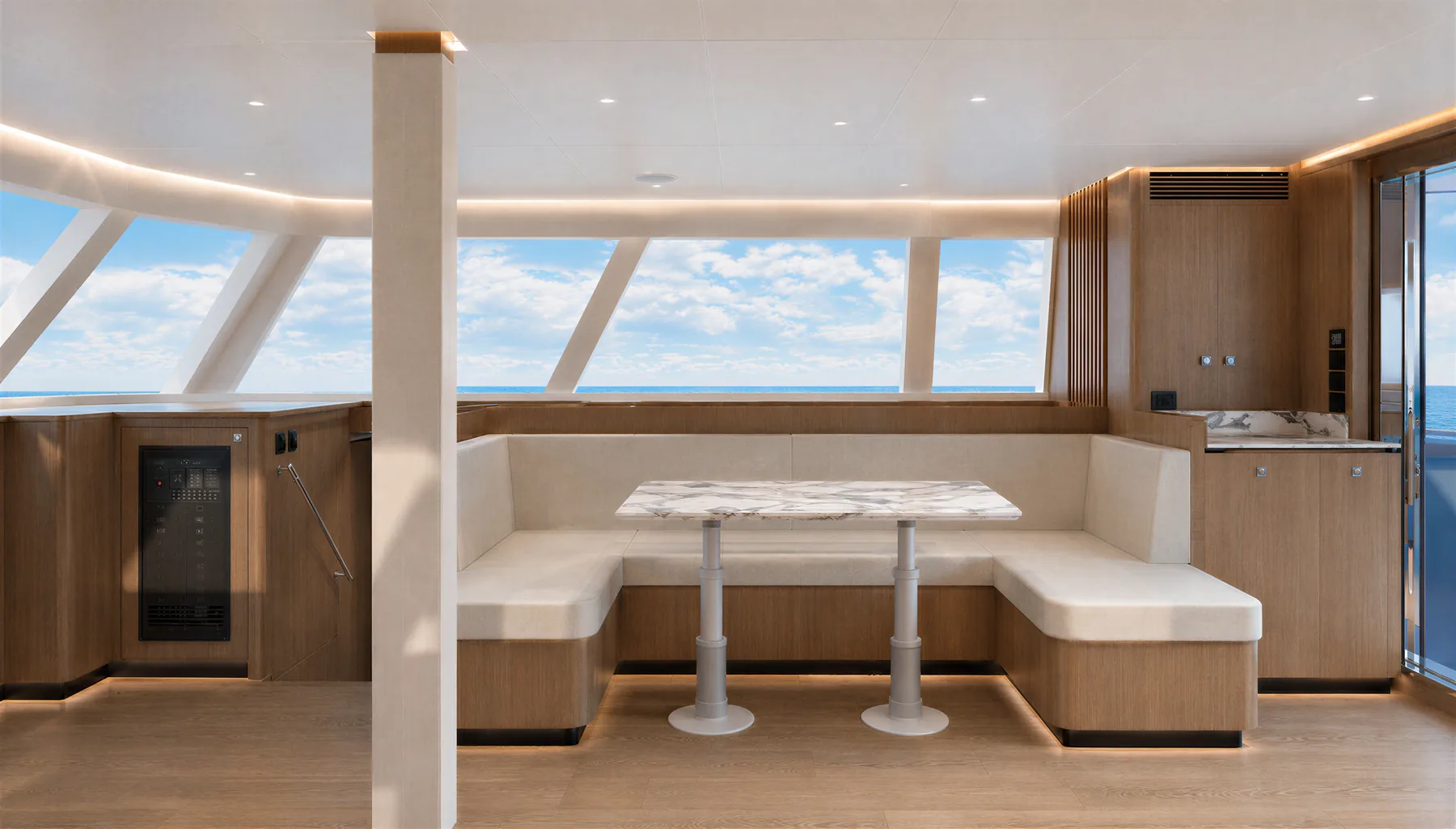 Sable salon, starboard