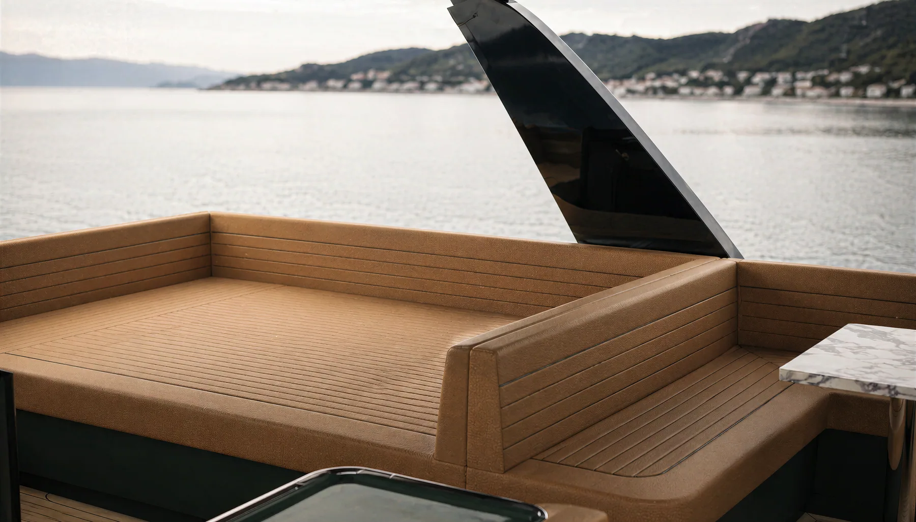 sv60 — Flybridge lounge